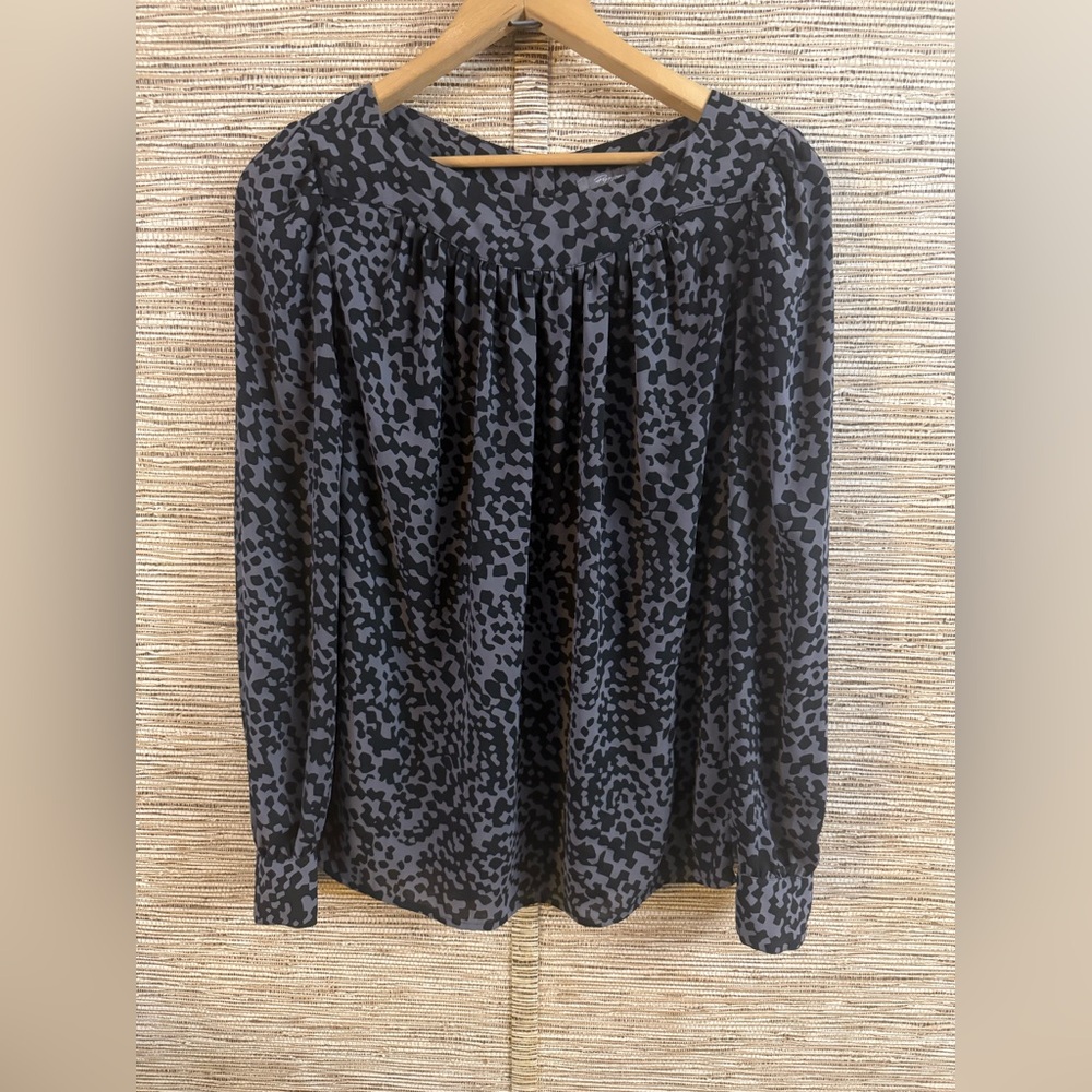 Pippa Anthropologie Blouse Women 2 Gray Printed Sheer Long Sleeve Pleated